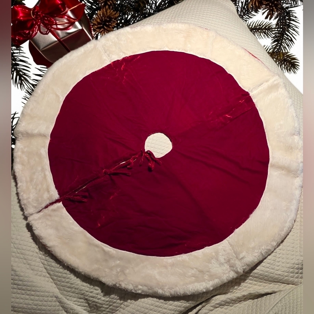 Farrisilk Red Velvet & White Faux Fur Luxury Tree Skirt - 60" -